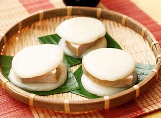 Steamed Rice Cake